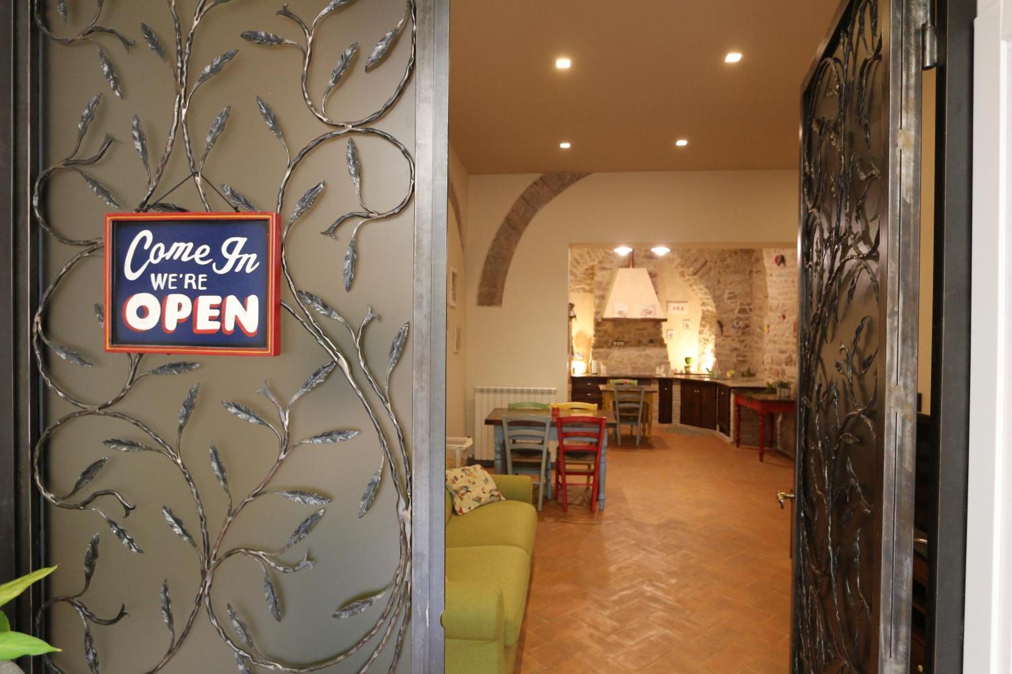 La Casina Colorata Hotell Assisi Eksteriør bilde